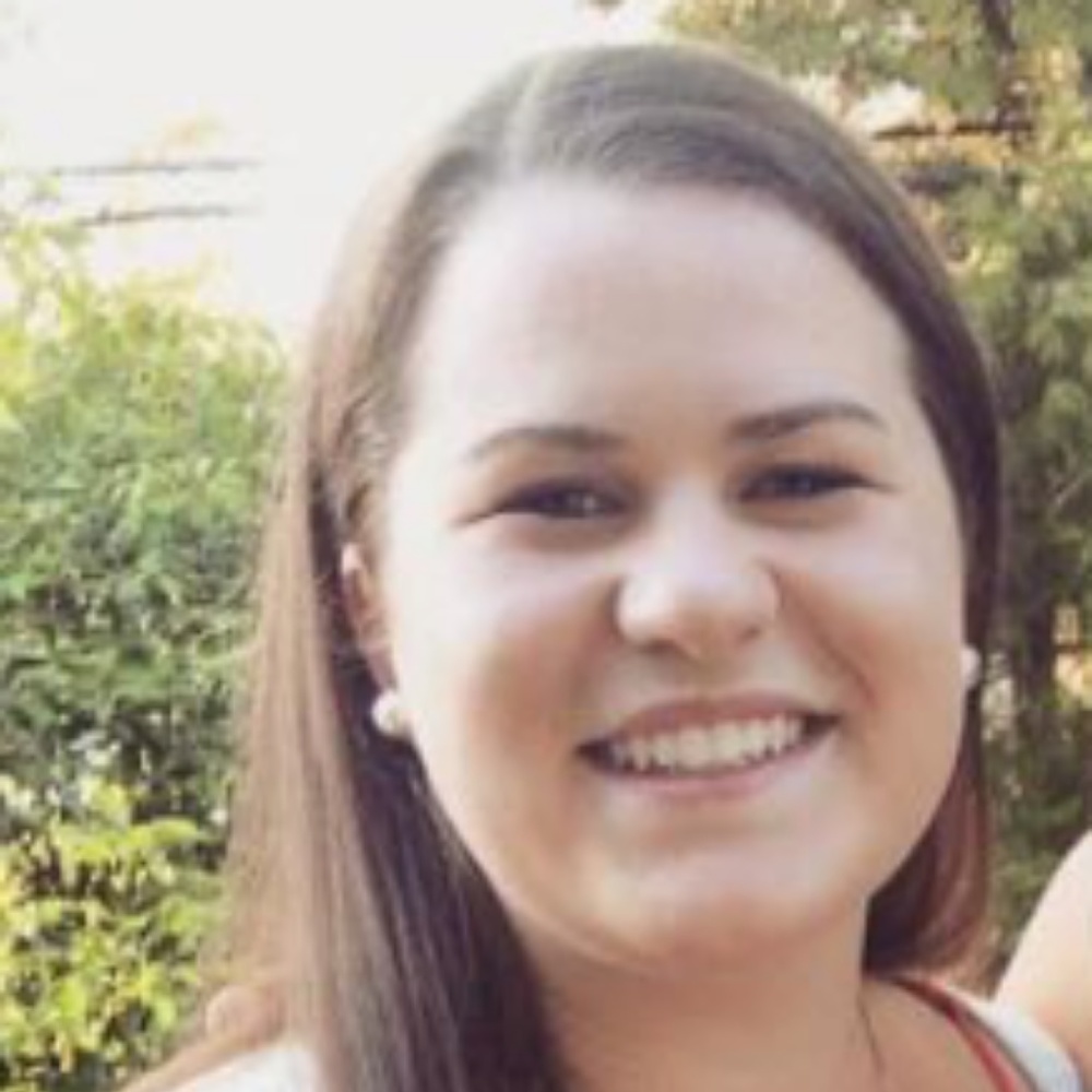 Meet your Posher, Caitlin